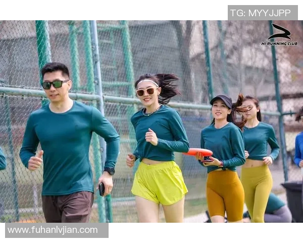 李秀英亲述飞盘技巧与心得体会助你轻松入门这项运动